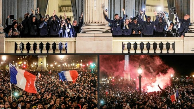 COUPE DU MONDE 2022 - ARRIVÉS À PARIS, LES BLEUS ACCLAMÉS PLACE DE LA CONCORDE