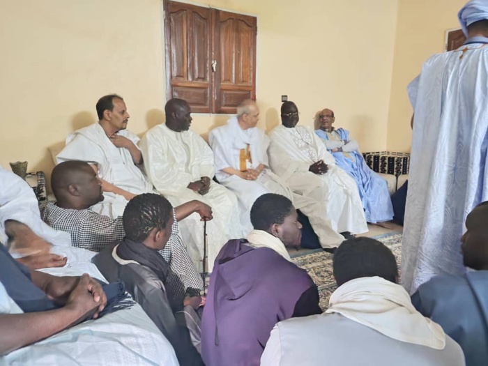 NOUACKCHOTT - Serigne Mountakha a dépêché une délégation pour présenter ses condoléances suite au rappel à Dieu de Mouhamadoul Mokhtar Ould Bah