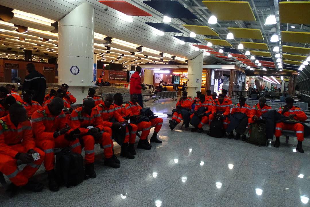 Macky Sall envoie un contingent de secours et 600 millions FCFA pour la Turquie (IMAGES)