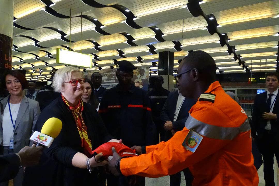 Macky Sall envoie un contingent de secours et 600 millions FCFA pour la Turquie (IMAGES)