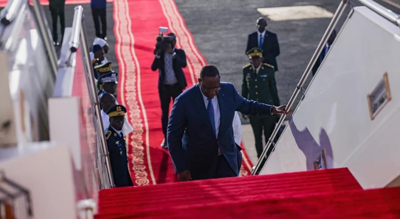 Le Pr Macky s'envole pour Londres