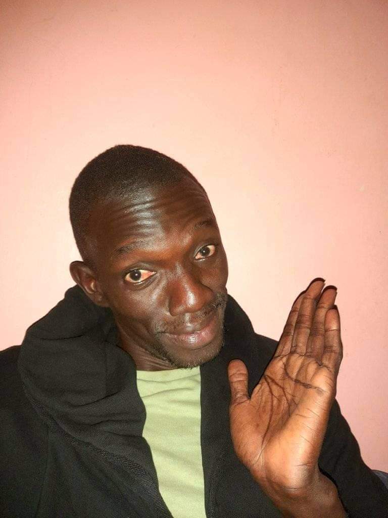Célébration de l'anniversaire de son mentor ( Sonko)- Le tiktokeur Ababacar Mbengue distribue des...sandwichs