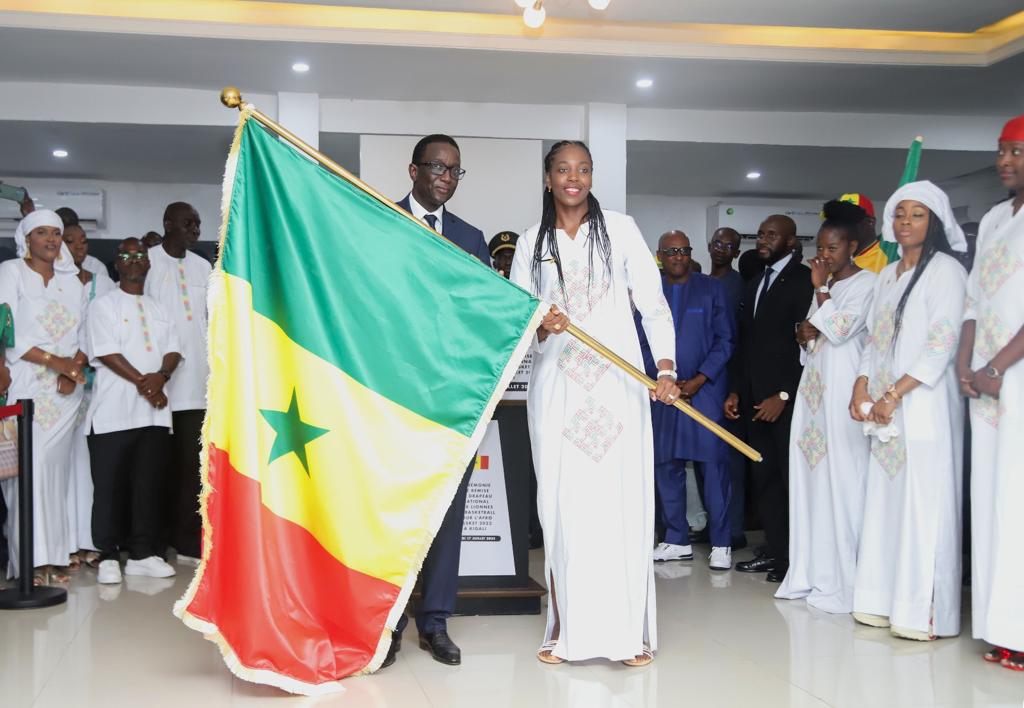 Le Premier Amadou Ba aux Lionnes: « Le Sénégal doit revenir sur le podium et remporter l’AfroBasket féminin 2023 »