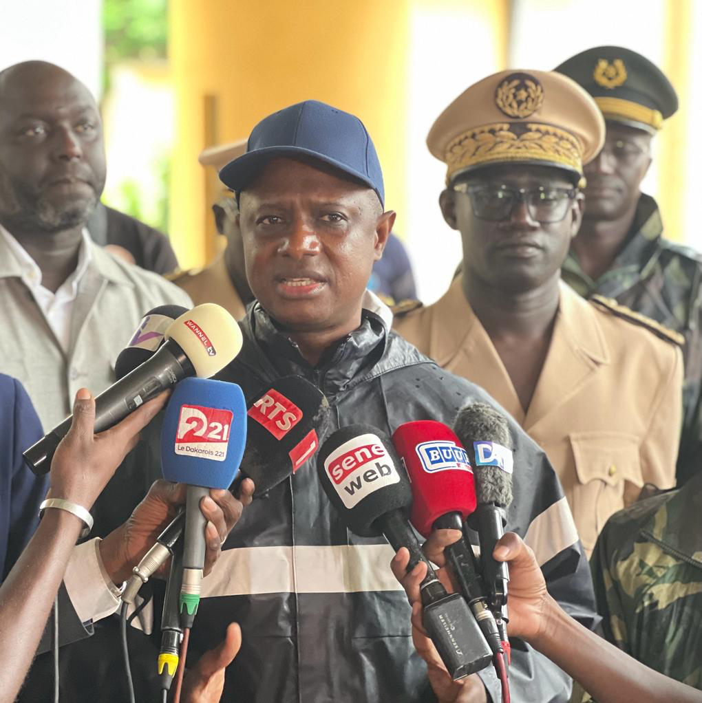 Antoine Diome sur le chavirement d’une pirogue à Ouakam : «les organisateurs seront vigoureusement traqués et punis selon la loi