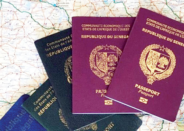 Direction des passeports: « Une pénurie de talons » freine le service de délivrance