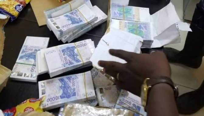 SENEGAL-AFRIQUE-CINEMA / Katy Léna Ndiaye met à contribution le public dakarois pour approfondir la réflexion sur le franc CFA
