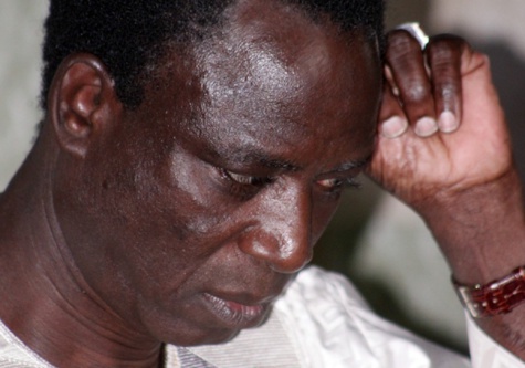 Thione Seck rejoue sur la scène de Rebeuss