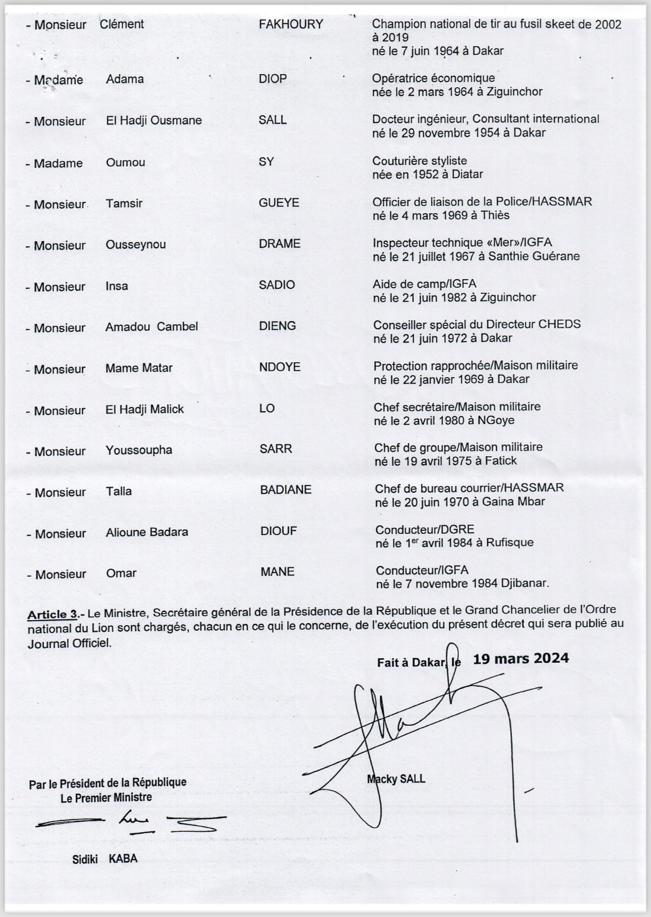 [Document] Macky Sall nomme anciens ministres, artistes, journalistes, religieux, sportifs… au grade de commandeur, officier et chevalier