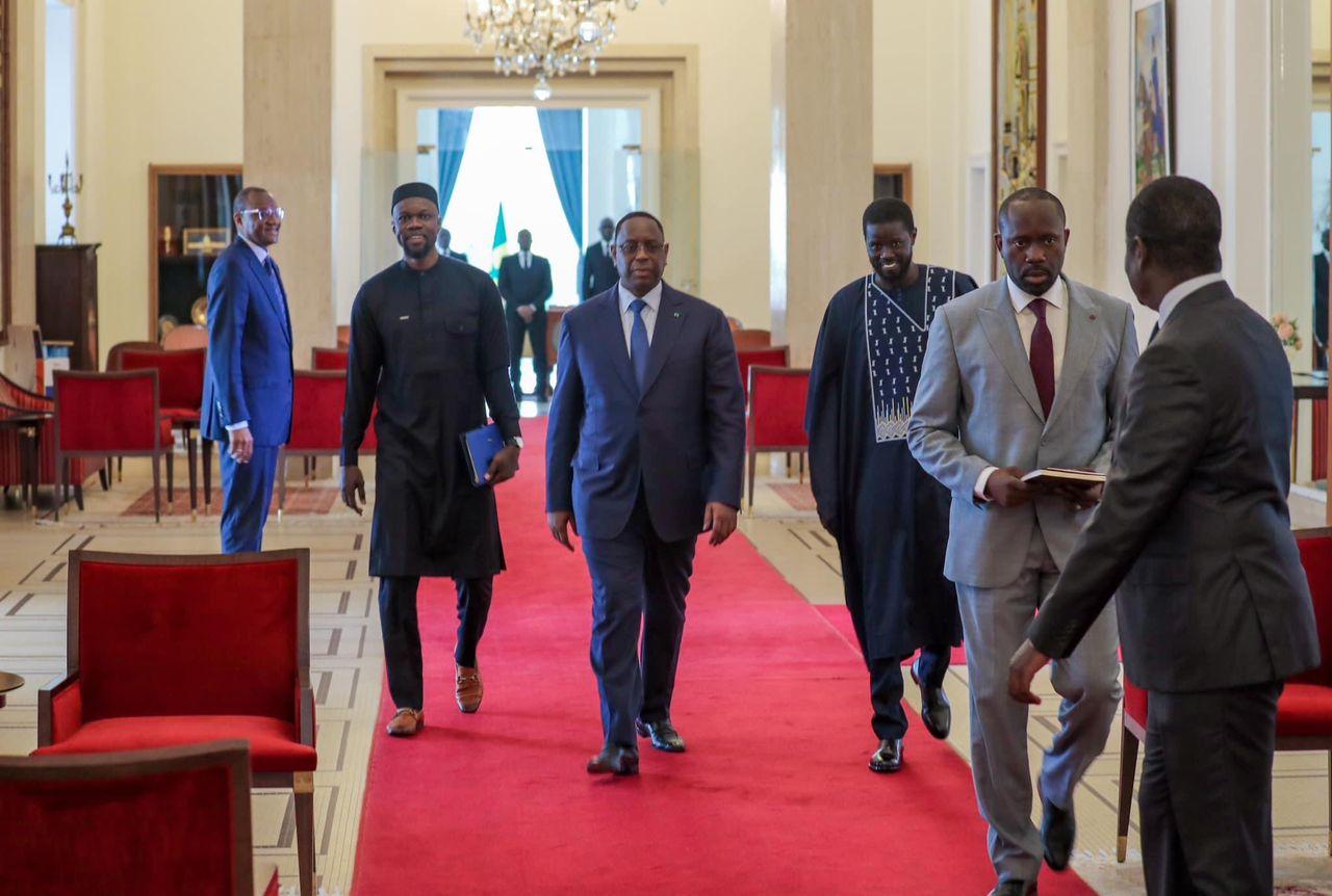Macky Sall a reçu son successeur Bassirou Diomaye Faye et...Ousmane Sonko (IMAGES)