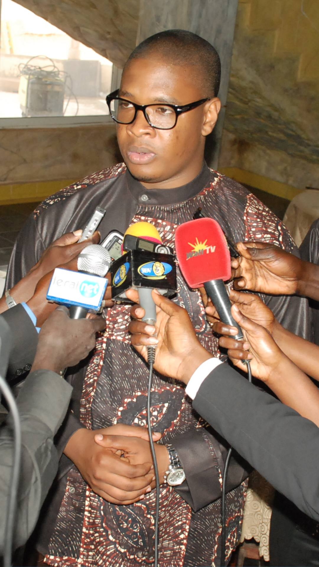 Mohamed Diallo de l'APR déballe:        " Pour avoir lâché Landing, Decroix doit se taire (...)  Il faut qu'ils laissent Wade se reposer (...)"