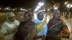 Pourtant venues  faire don de vivres :Les petites filles de Serigne Touba prises à partie par…
