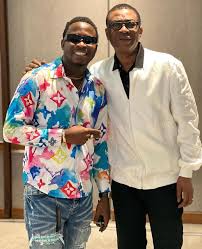 Absent au "live" du Zenith, ce que la légende, Youssou Ndour, a fait pour son "fils" Sidy Diop