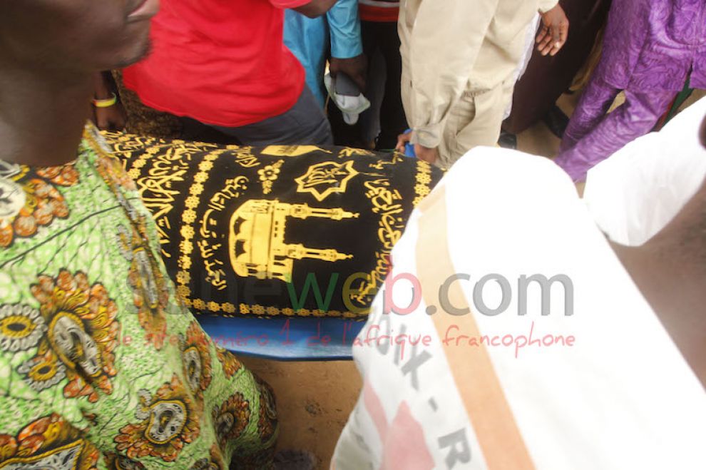Les images emouvantes de la levee du corps de Doudou Ndiaye Rose