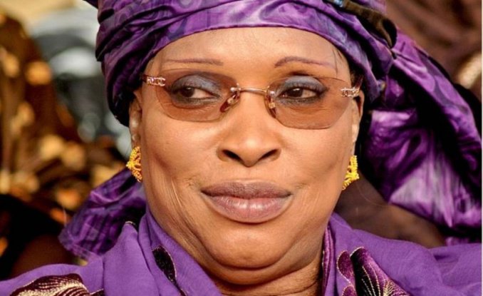Awa Diop :  » Je reste dans le groupe parlementaire dirigé par Modou Diagne Fada «