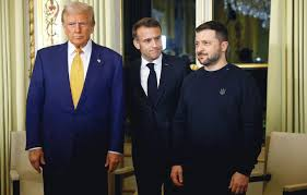 RÉOUVERTURE DE NOTRE-DAME: TRUMP ET ZELENSKY À L'ÉLYSÉE POUR UNE RENCONTRE TRILATÉRALE AVEC MACRON RÉOUVERTURE DE NOTRE-DAME: TRUMP ET ZELENSKY À L'ÉLYSÉE POUR UNE RENCONTRE TRILATÉRALE AVEC MACRON