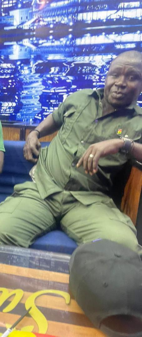 Emprisonné, Bassirou Diop, garde du corps de Barthélémy Dias, meurt après son évacuation à l'hôpital.