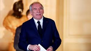 France: François Bayrou, un ténor centriste à Matignon