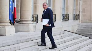 François Bayrou et son gouvernement en sursis se réunissent pour leur premier Conseil des ministres