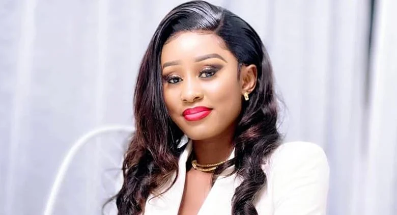 L'artiste "Queen biz"  nommée Présidente du Conseil d’Administration (PCA) du Théâtre national Daniel SORANO L'artiste "Queen biz"  nommée Présidente du Conseil d’Administration (PCA) du Théâtre national Daniel SORANO