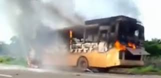 OUROSSOGUI | Un bus Dakar Dem Dik brûlé