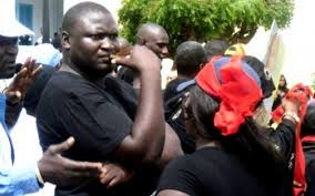 Toussaint Manga et Co devant la barre de la salle 3 ce jeudi 14 Janvier 2016   Toussaint Manga et Co devant la barre de la salle 3 ce jeudi 14 Janvier 2016