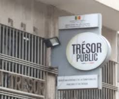 Soupçonné de plusieurs autres cambriolages, l'auteur du fameux cambriolage du Trésor Public, sur le point d'être extrait de prison