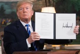 États-Unis: Trump signe un décret pour éviter un cumul de droits de douane aux constructeurs auto