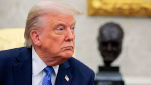 Donald Trump annonce des droits de douane de 100 % sur le cinéma et la réouverture d'Alcatraz