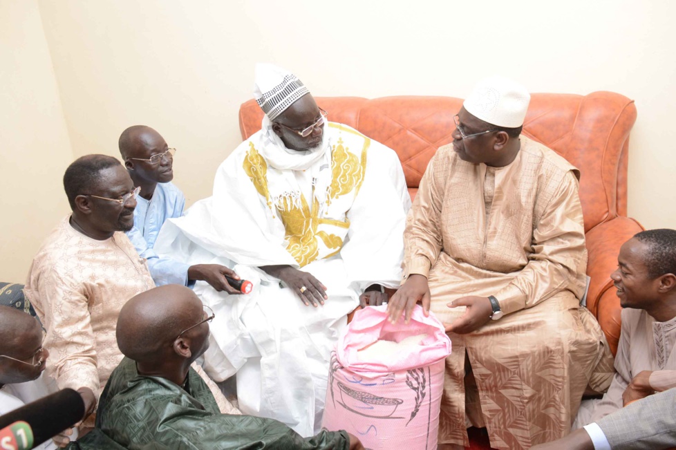 En dépit du coup de charme du Président Sall, Serigne Moussa Nawel  roule pour Idrissa Seck ! En dépit du coup de charme du Président Sall, Serigne Moussa Nawel  roule pour Idrissa Seck !