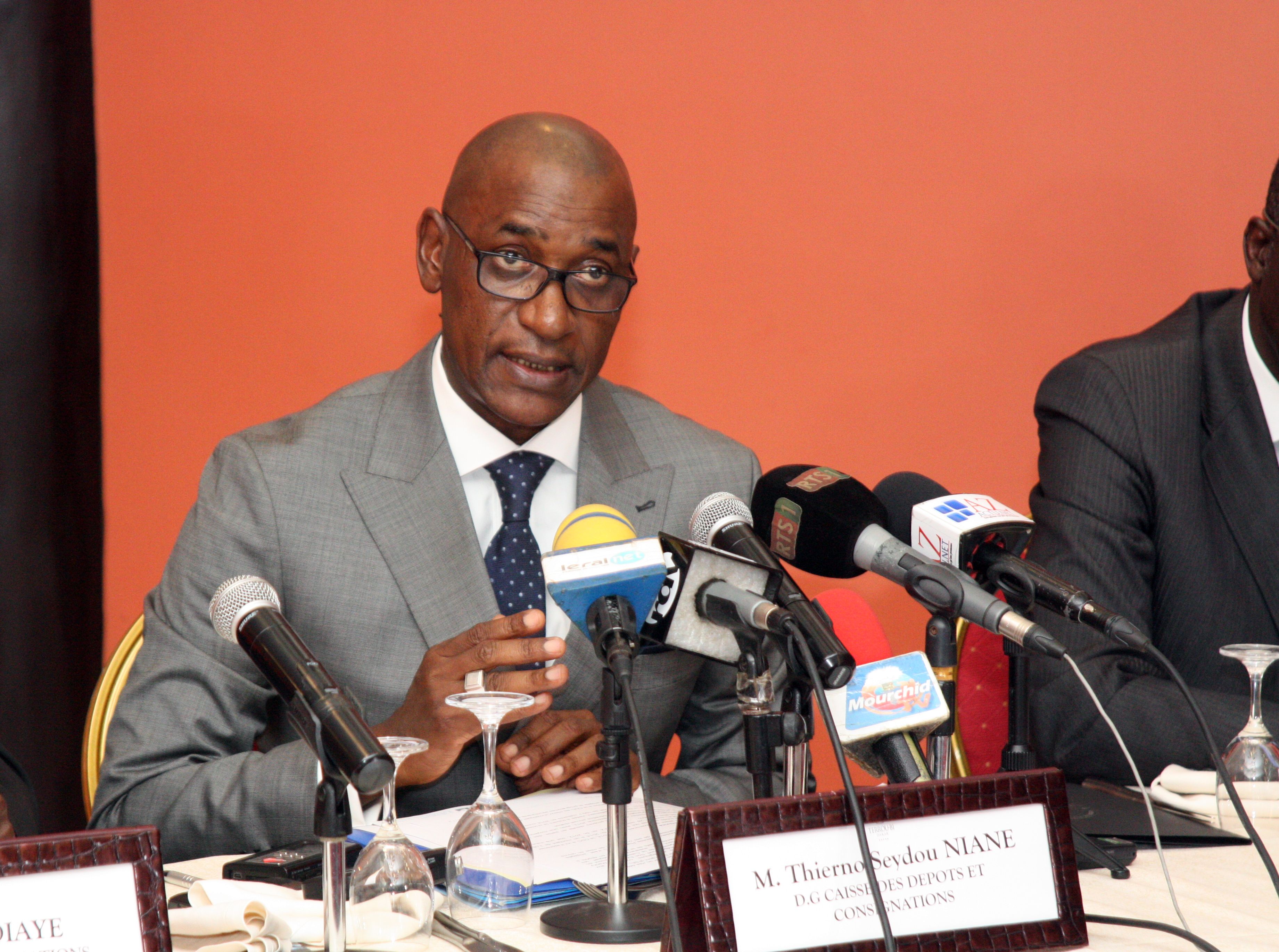 1607 LOGEMENTS SOCIAUX DE LA CAISSE DES DÉPÔTS "FINS PRÊTS" À BAMBILOR (DG) 1607 LOGEMENTS SOCIAUX DE LA CAISSE DES DÉPÔTS "FINS PRÊTS" À BAMBILOR (DG)