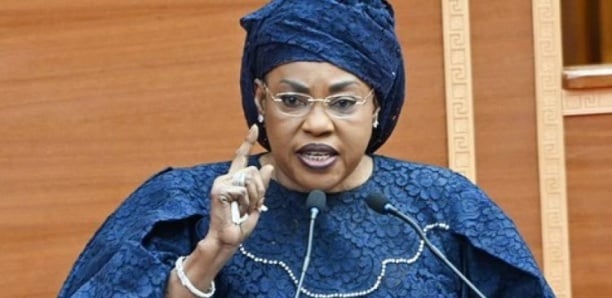 Audition à la Haute Cour : Ndèye Saly Diop Dieng conteste les accusations, soutenue par l’ex-DAGE