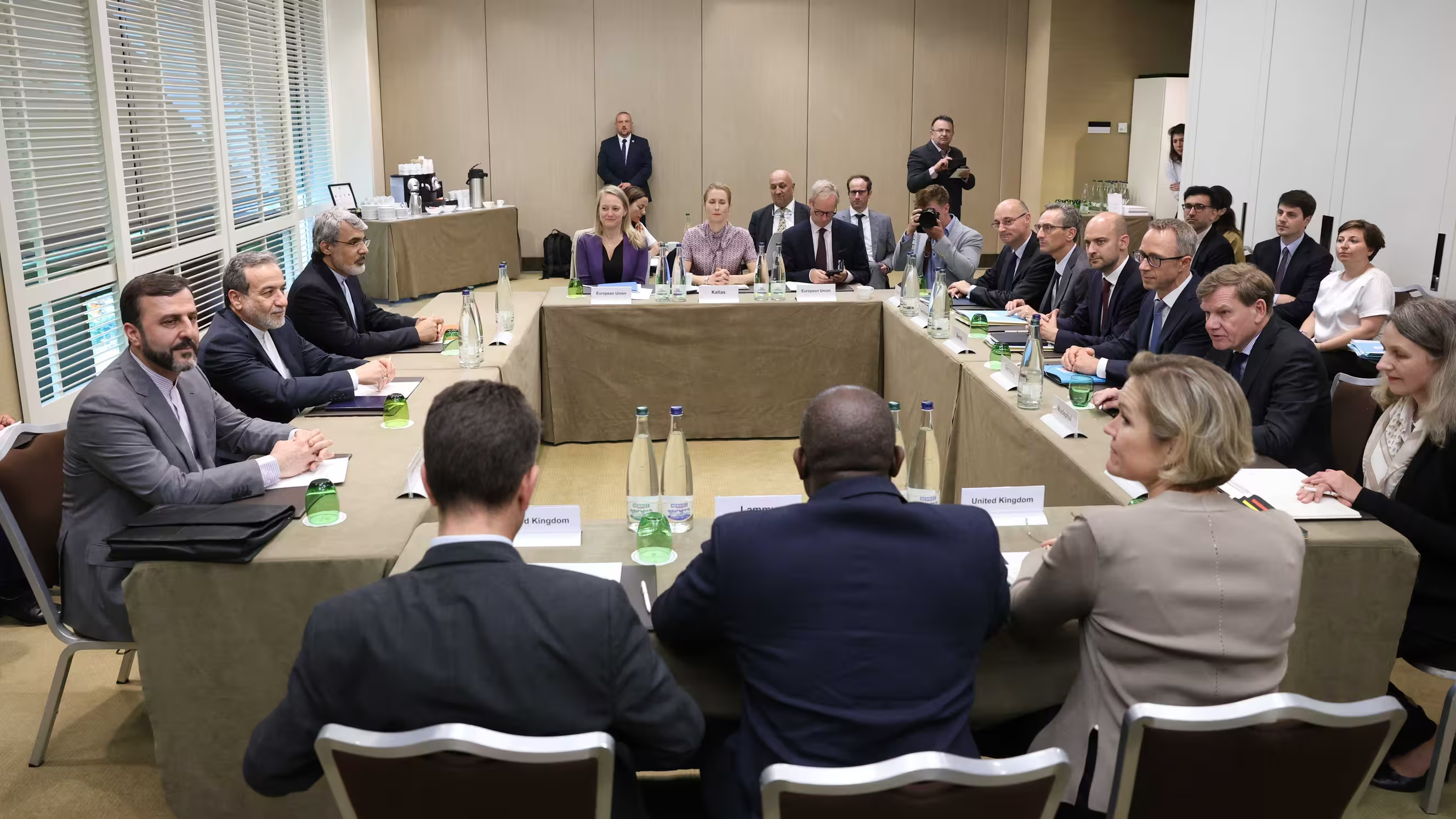 Guerre au Moyen-Orient : les ministres des Affaires étrangères de l'Allemagne, de la France et du Royaume-Uni en réunion avec leur homologue iranien