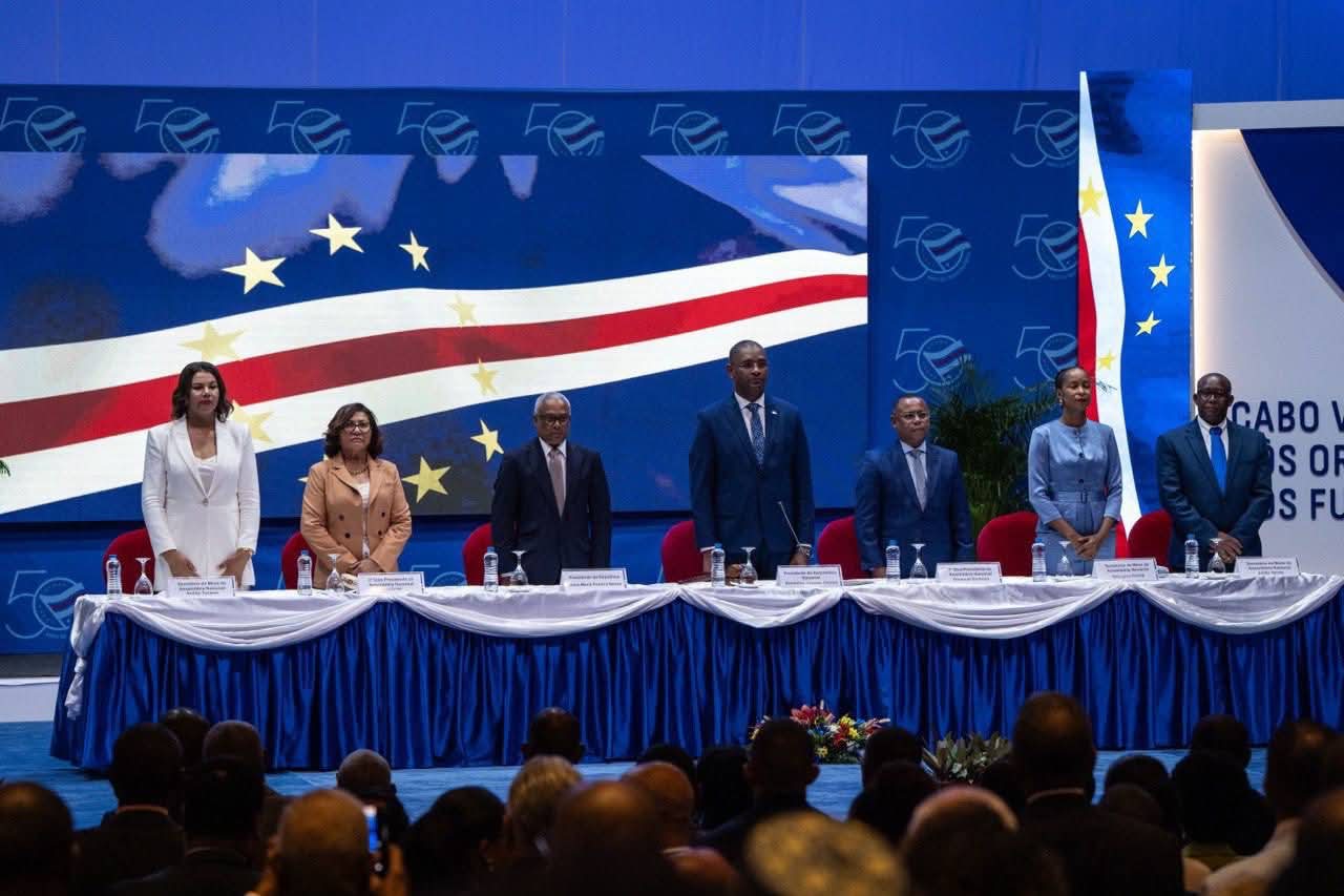  Le Pr Diomaye Faye  a pris part à la cérémonie officielle marquant le 50e anniversaire de l’indépendance du Cabo Verde.