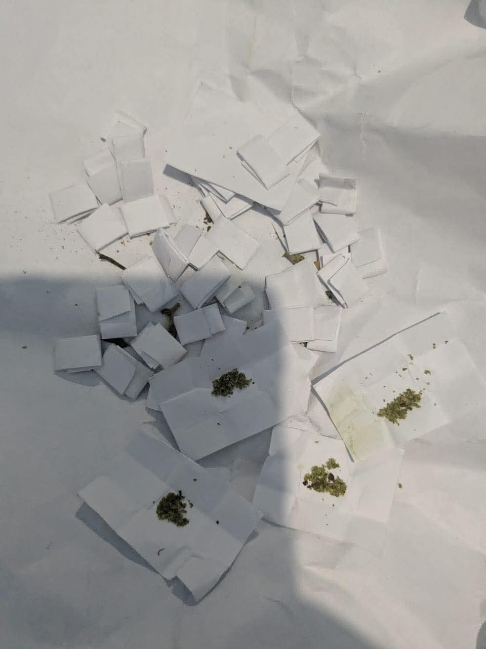Opération coup de poing de la gendarmerie  à Tivaouane Peulh- En sus de saisie de drogue, 3 personnes arrêtées, 1 "talibé" retrouvé seul, les pieds enchaînés...