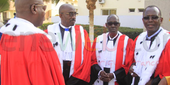 Le Conseil Constitutionnel : avis ou décisions ? Le Conseil Constitutionnel : avis ou décisions ?