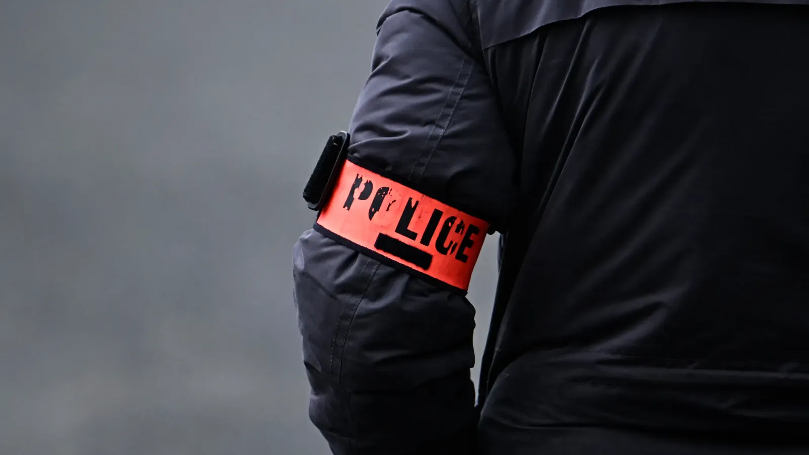 UN MALIEN S'ACCUSE DU MEURTRE À COUPS DE MARTEAU D'UN COMPATRIOTE DANS UN FOYER DE MONTREUIL