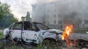 Au moins 7 morts et 13 blessés dans des frappes russes avant les discussions à la Maison Blanche