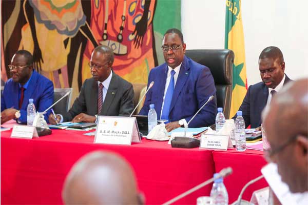 COMMUNIQUE DU CONSEIL DES MINISTRES DU 23 MARS 2016 COMMUNIQUE DU CONSEIL DES MINISTRES DU 23 MARS 2016