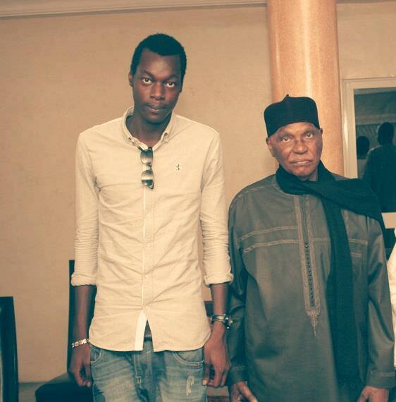 Tamsir Dramé, unique fils d'Aïda Ndiongue, se dévoile: "Feu Pacotille a été le premier à m'informer après l'arrestation de maman (...) Le déclic, c'est 2017 (...) Ce que je dirais à Macky Sall (...)" Tamsir Dramé, unique fils d'Aïda Ndiongue, se dévoile: "Feu Pacotille a été le premier à m'informer après l'arrestation de maman (...) Le déclic, c'est 2017 (...) Ce que je dirais à Macky Sall (...)"