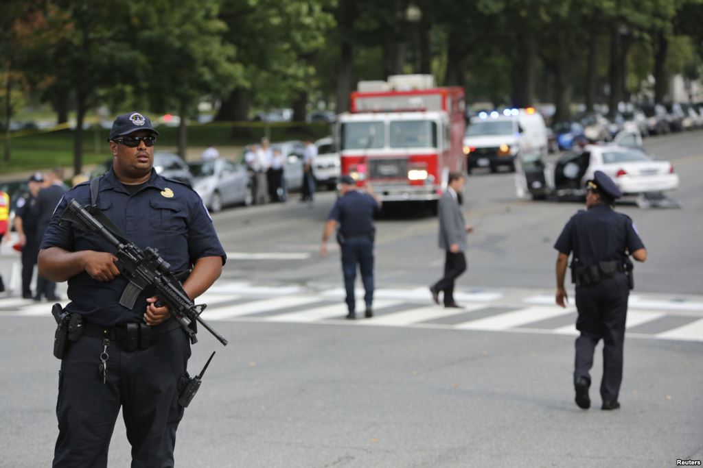 URGENT États-Unis : la Maison Blanche et le Capitole bouclés après des coups de feu