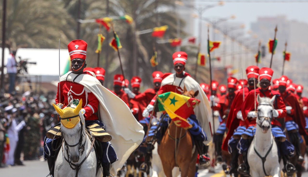 Les images du défilé du 4 avril 2016 sur le mythique boulevard Général De Gaulle de Dakar