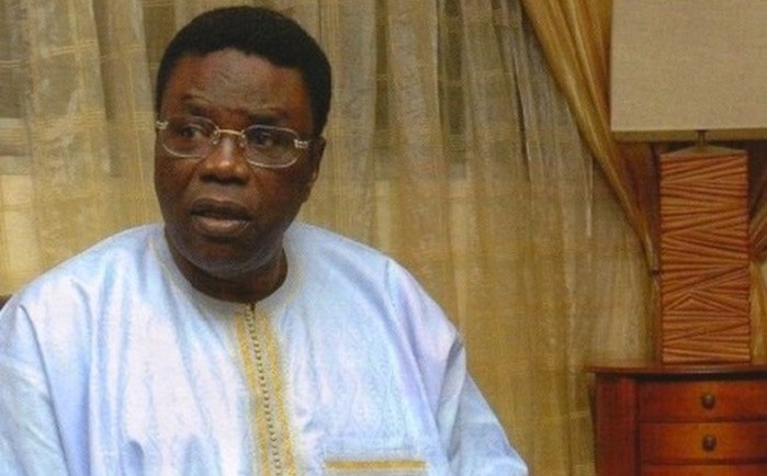 Mbaye Jacques Diop ouvre le livre de sa vie et évoque...