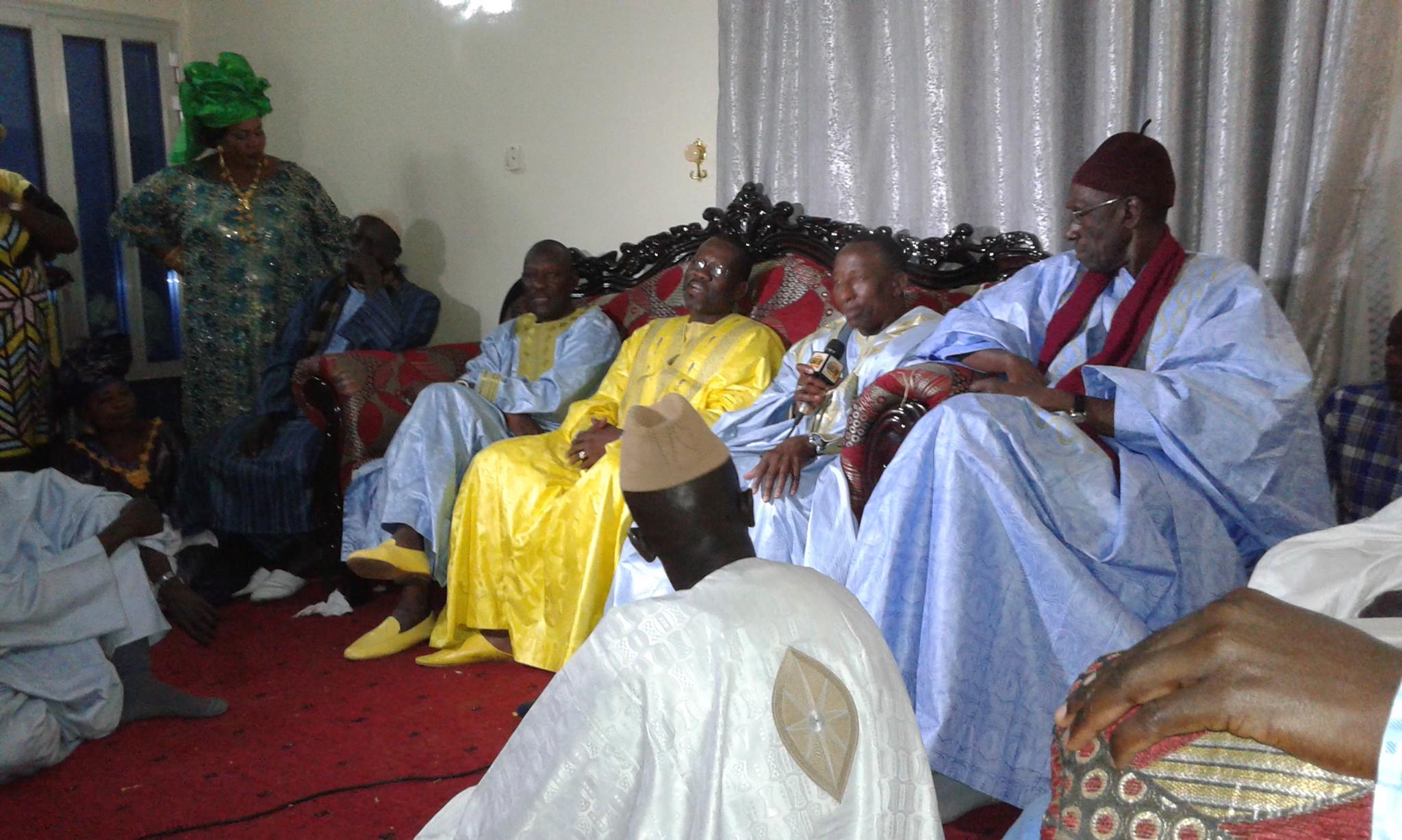 L'émouvant témoignage d'Abdoulaye Mbaye Pèkh: " Jamais au plus grand jamais je ne  lâcherais le Pr Wade (...) Pour le restant de ma vie, je ne prendrais plus un centime de Wade, au contraire, c'est moi... " L'émouvant témoignage d'Abdoulaye Mbaye Pèkh: " Jamais au plus grand jamais je ne  lâcherais le Pr Wade (...) Pour le restant de ma vie, je ne prendrais plus un centime de Wade, au contraire, c'est moi... "