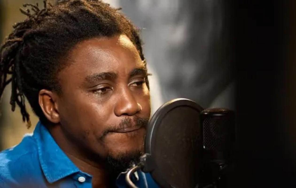 PJF : Wally SECK rentre chez lui après son audition dans le fond