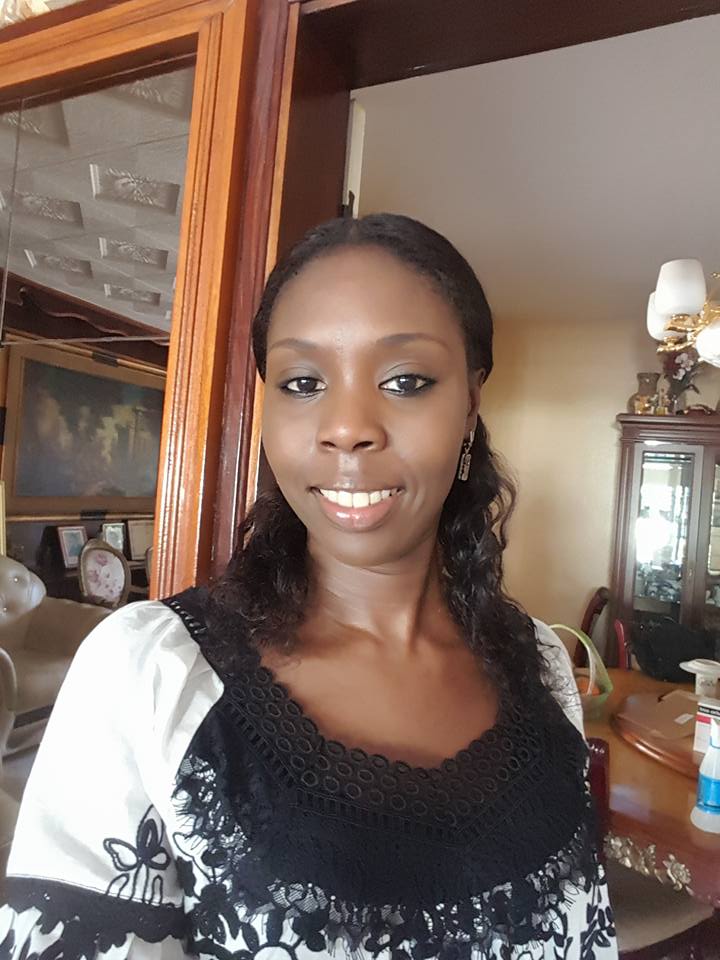 Cette belle demoiselle est la fille de feue Adja Léna Fall Diagne