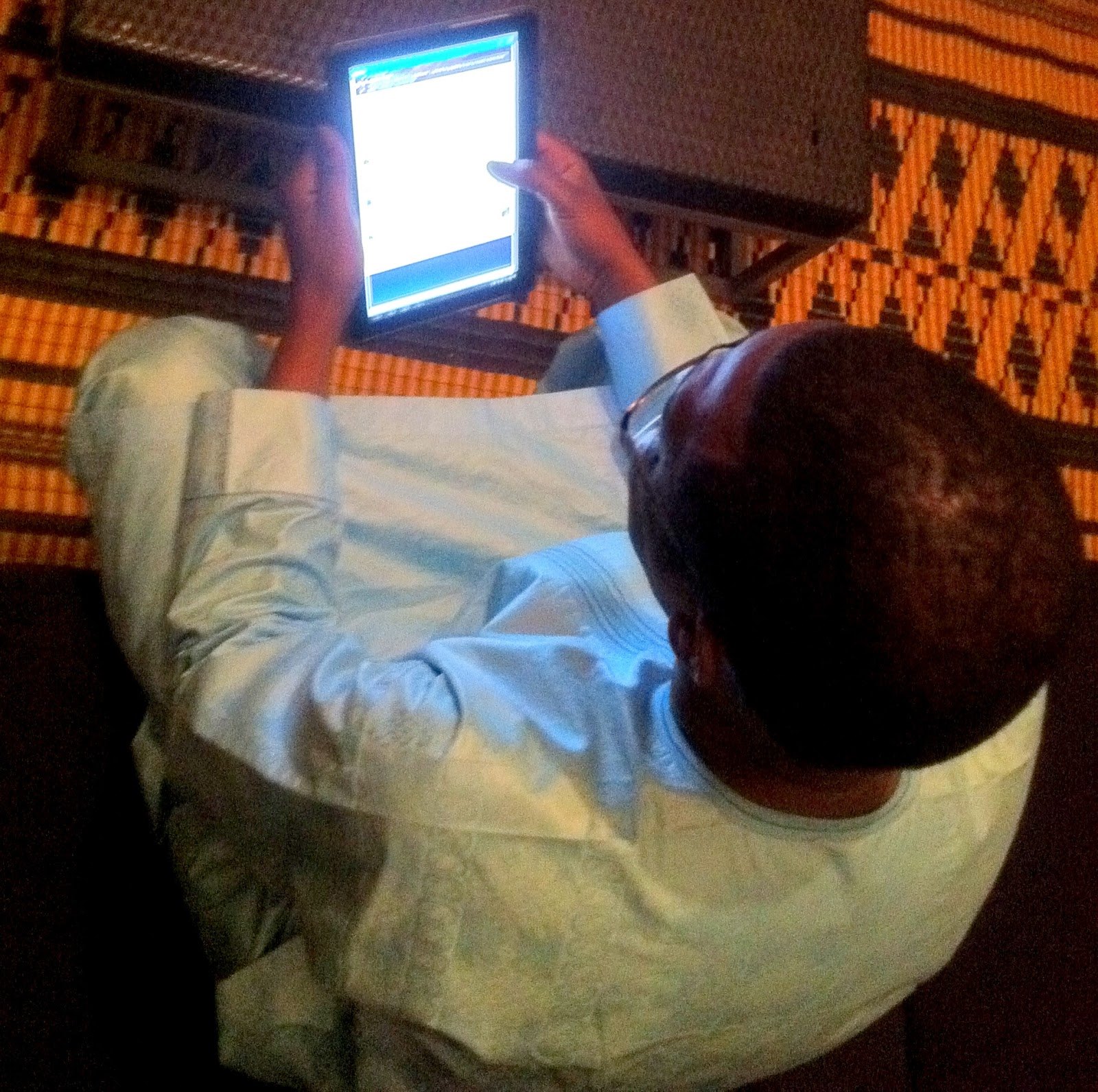 Youssou Ndour: "Être sur les réseau sociaux c'est suivre le rythme du monde..."