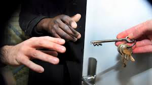 France- Près de la moitié des agences immobilières acceptent des discriminations raciales à la location