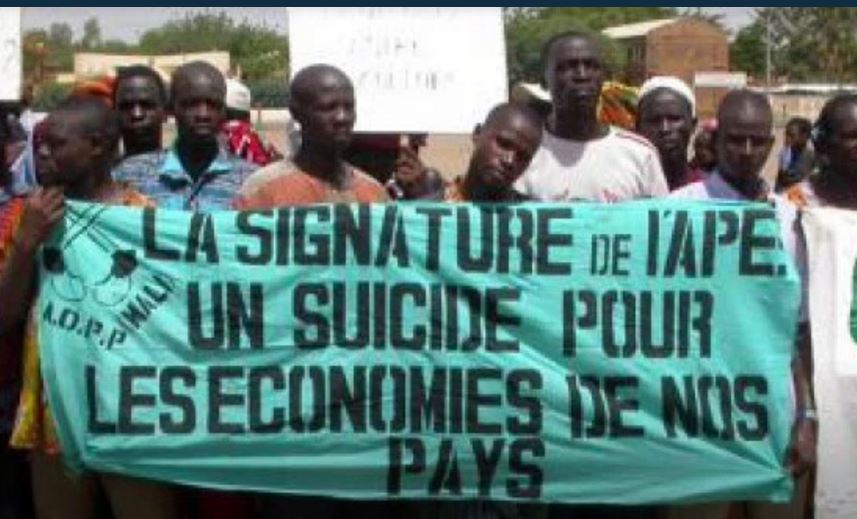 Le leader de la coalition Non aux APE et 2 autres membres arrêtés manu-militari Le leader de la coalition Non aux APE et 2 autres membres arrêtés manu-militari