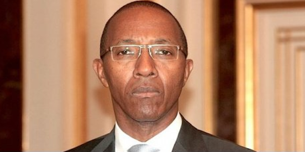 Abdoul Mbaye Le prince charmant peut-il être le roi de la reine politique ?