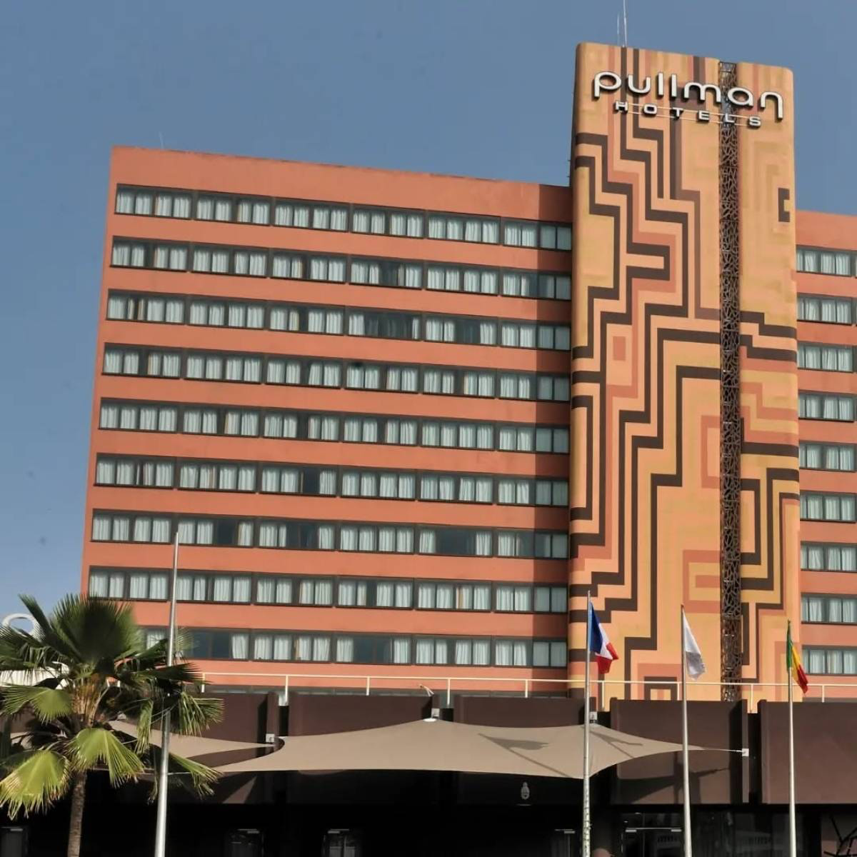 Travail au noir à l’Hôtel Pullman de Dakar –  Viré après 9 ans de travail, Abdou Coly dénonce un licenciement abusif et des conditions de travail …« indignes »